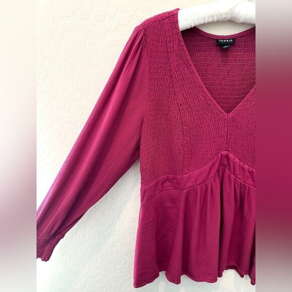TORRID | Magenta Pink Babydoll Smocked Crinkle Blouse Long Sleeve | Large - Picture 5 of 9